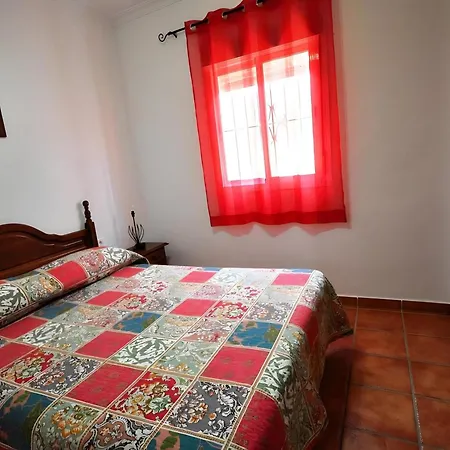 Con Piscina Compartida Y Jardin En - Solo Familias - Es-180-81